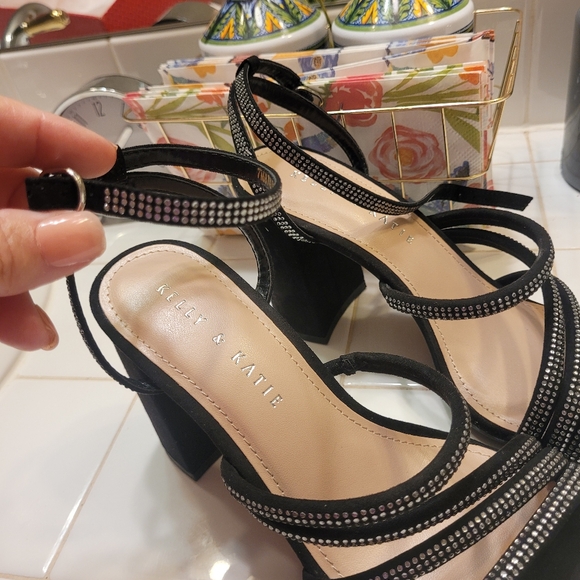 Kelly & Katie Strappy, Black Microsuede, Rhinestones, Block Heel Sandal Size - Picture 4 of 8